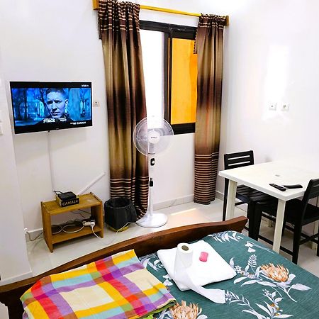 Chambre Ngor- Douche Privee-Salon-Cuisine-Netflix Hotel Dakar Exterior photo