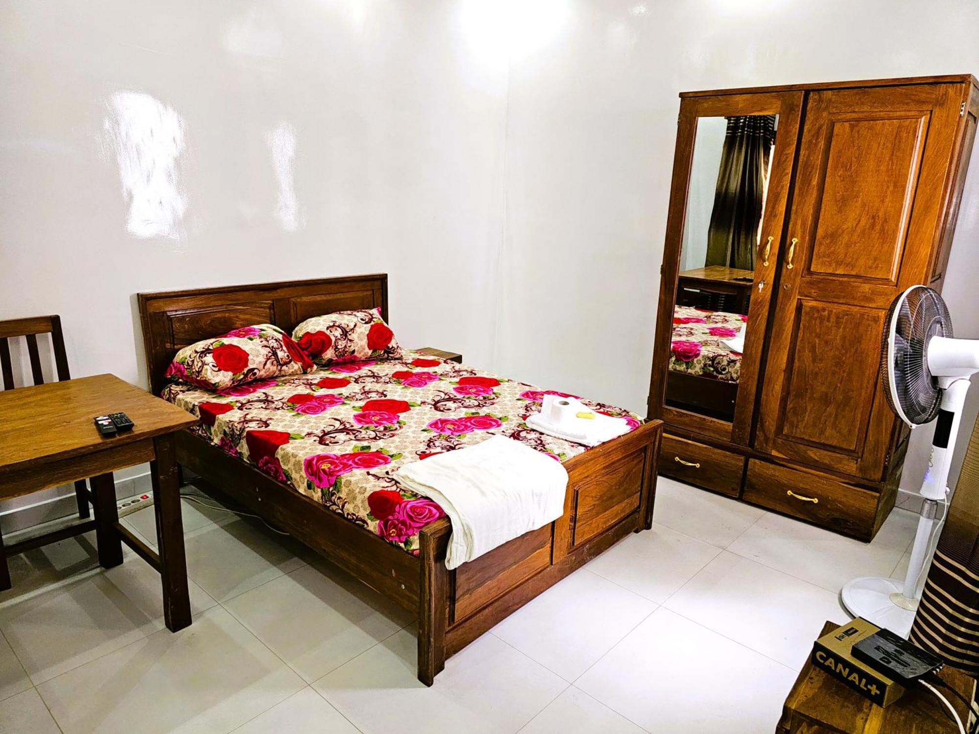 Chambre Ngor- Douche Privee-Salon-Cuisine-Netflix Hotel Dakar Exterior photo