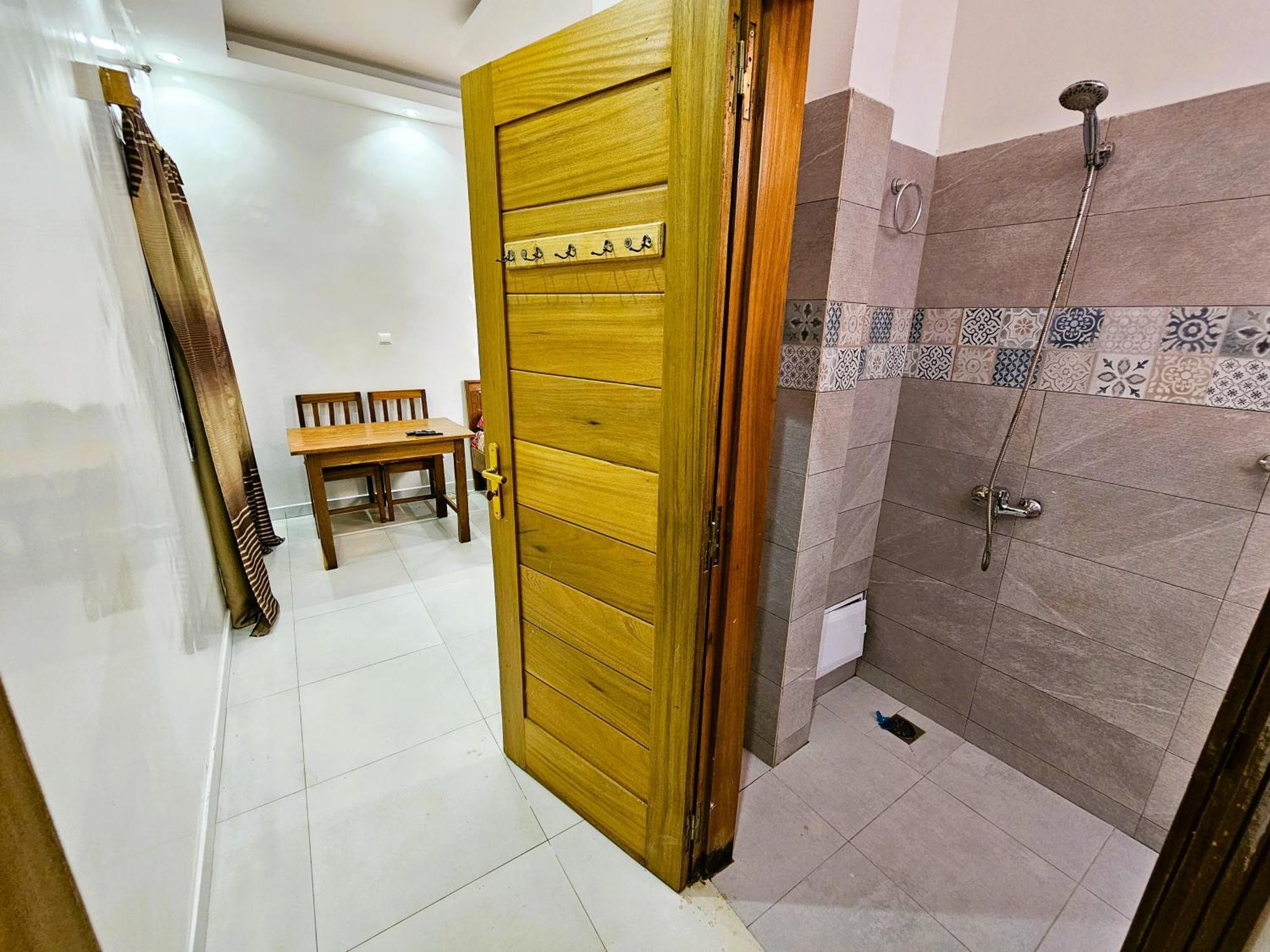 Chambre Ngor- Douche Privee-Salon-Cuisine-Netflix Hotel Dakar Exterior photo