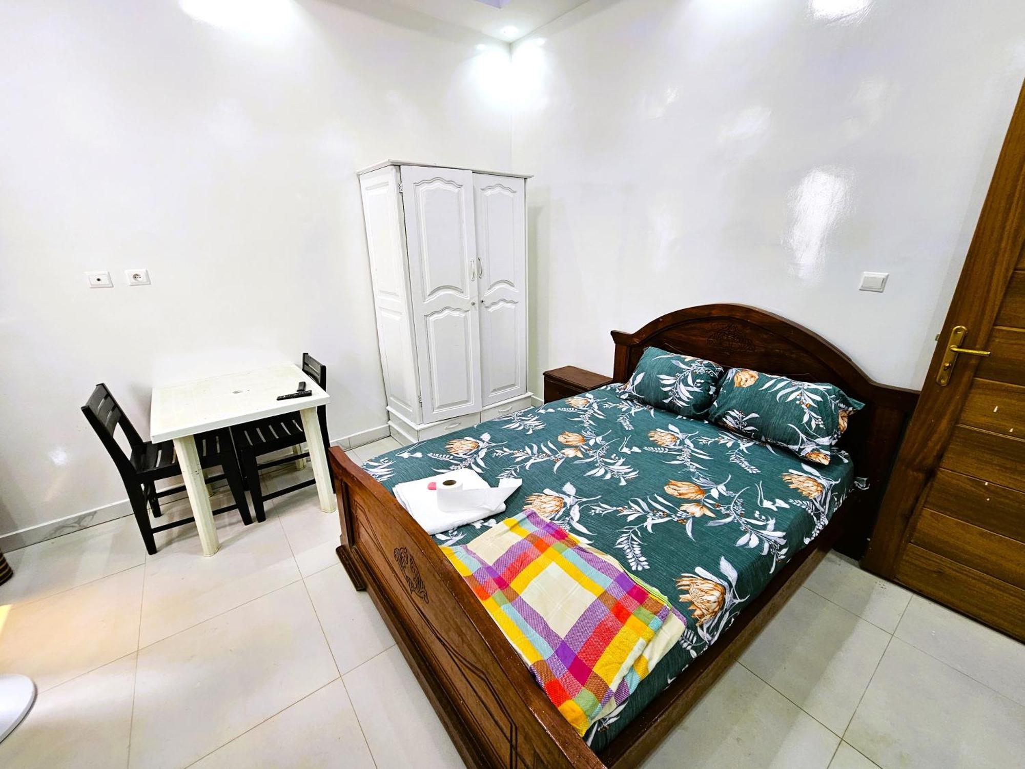 Chambre Ngor- Douche Privee-Salon-Cuisine-Netflix Hotel Dakar Exterior photo